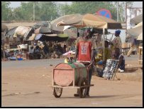 Straßenszene in Boromo, Burkina Faso