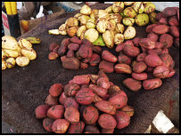 Kolanüse auf dem Kejetia-Markt in Kumasi, Ghana