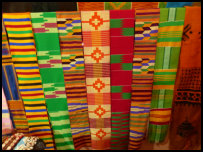 Kente-Stoffe in Kumasi, Ghana