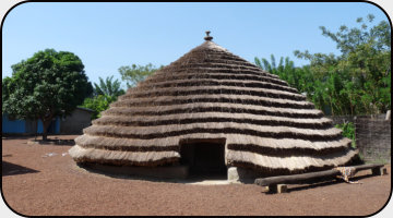 Krönungshütte der Almamy in Fougoumba