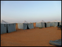 typische mauretanische Zelte in der Wüste