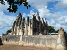 Mud mosque near Wa