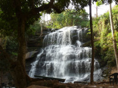 les chutes d'eau de Kintampo